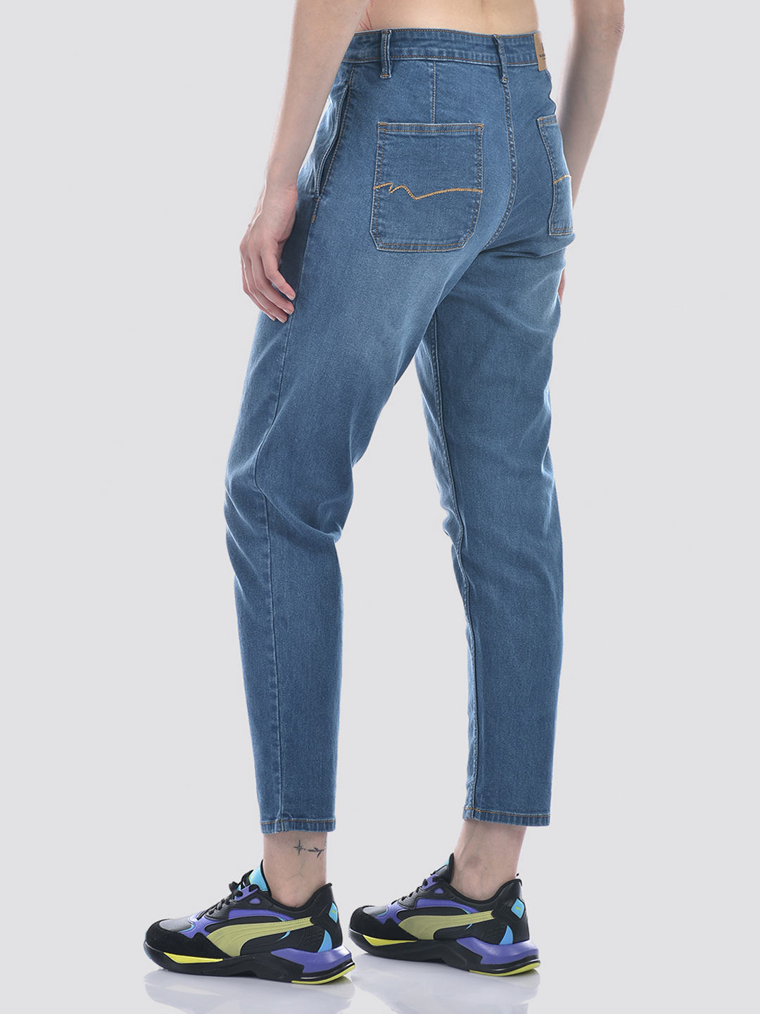 Numero Uno Women Blue Tappered Fit Sustainable Jeans